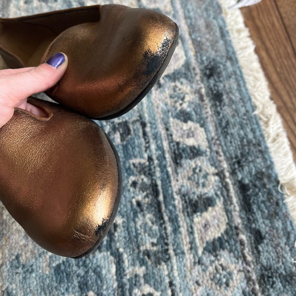 Clarks *Gold Metallic* Sara Poppy Loafer | size 6.5 | Ortholite Insole | EUC - Picture 11 of 12